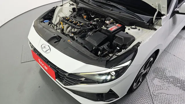 Hyundai Elantra (Avante)