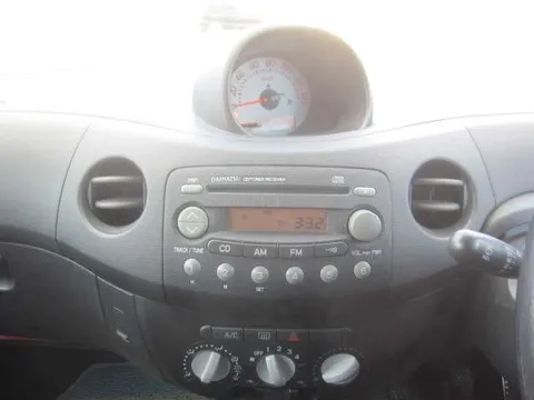 Daihatsu Esse