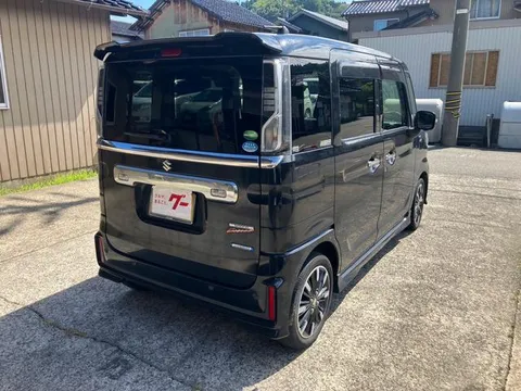 Suzuki Spacia Custom
