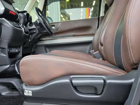 Honda N-BOX Slash