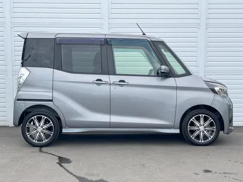 Mitsubishi eK Space Custom