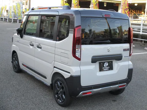 Suzuki Spacia