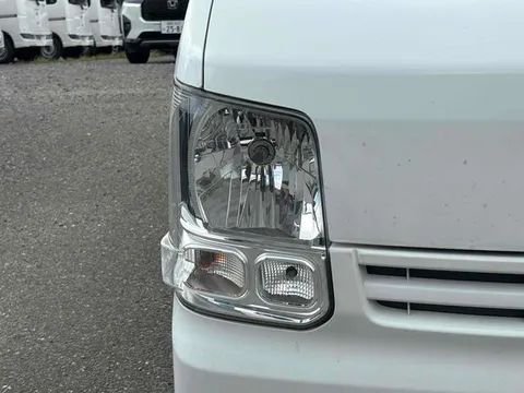 Mitsubishi Minicab Van