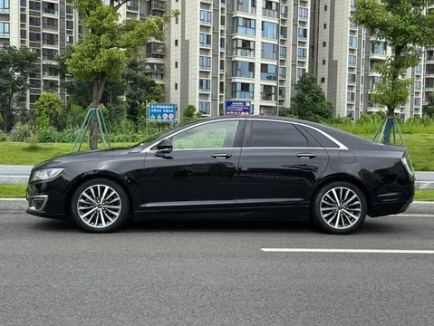 Lincoln MKZ
