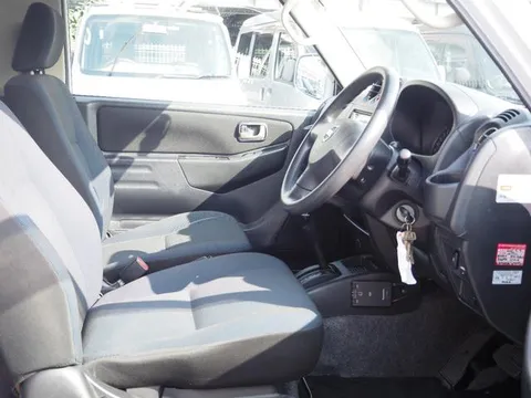 Nissan KIX