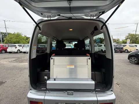 Daihatsu Atrai Wagon