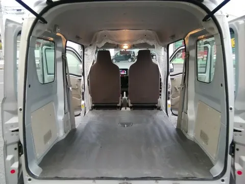 Mitsubishi Minicab Van