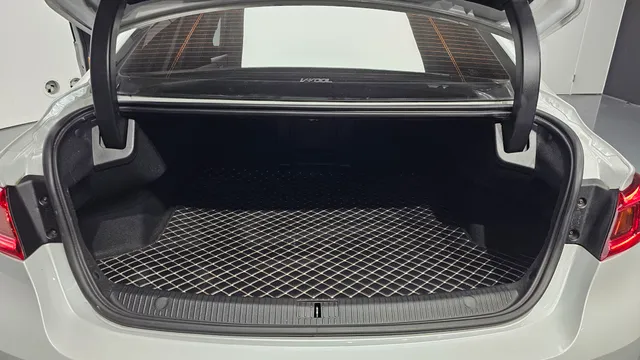 Renault Talisman (SM6)
