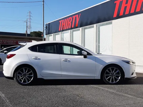 Mazda Axela Sport