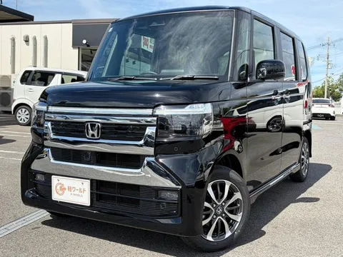 Honda N-BOX Custom