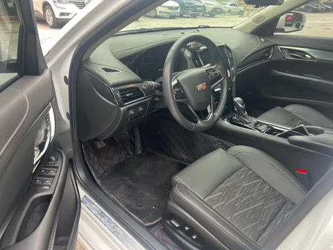 Cadillac ATS-L