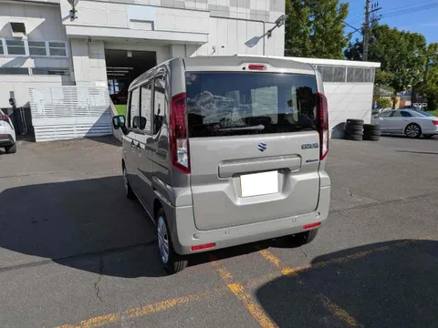 Suzuki Spacia