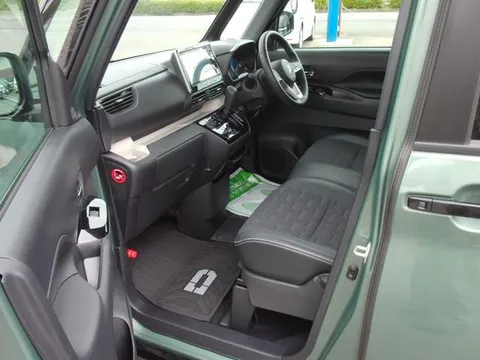 Mitsubishi Delica Mini