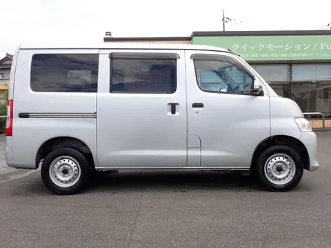 Toyota TownAce Van