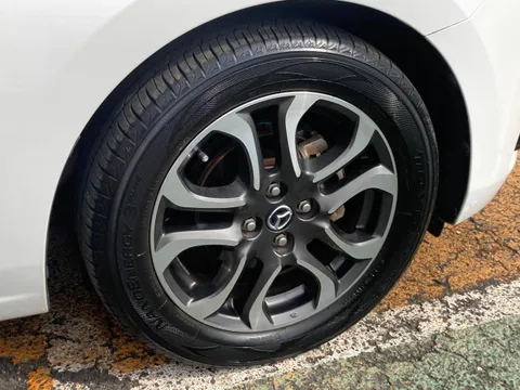 Mazda Mazda2 (Demio)