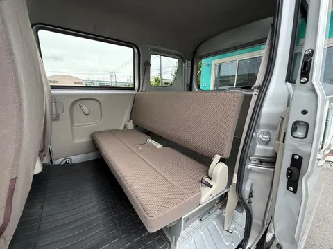 Mitsubishi Minicab Van