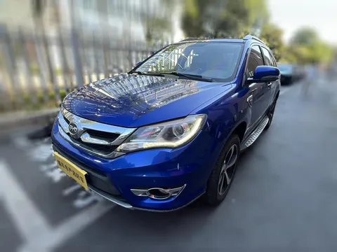 BYD S7