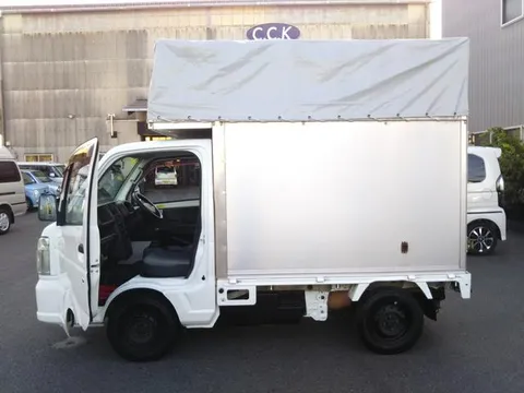 Nissan Clipper Truck