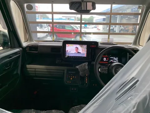Suzuki Spacia Gear