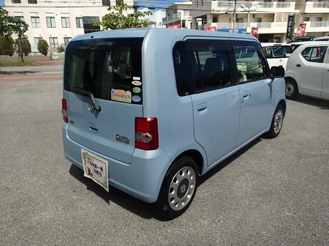 Daihatsu Move Conte