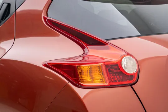 Infiniti ESQ