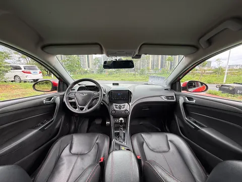 Chery Arrizo 5