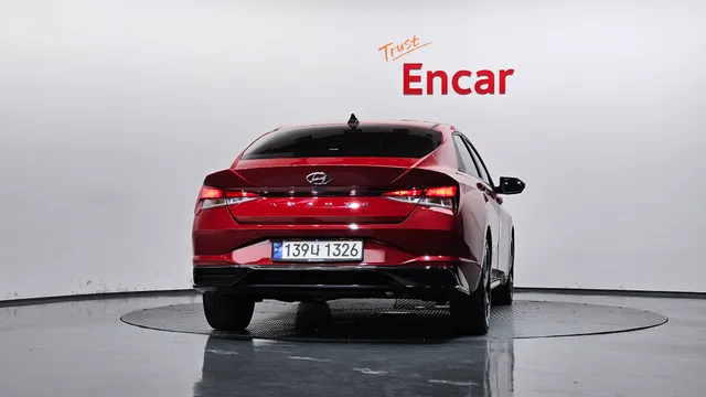 Hyundai Elantra (Avante)
