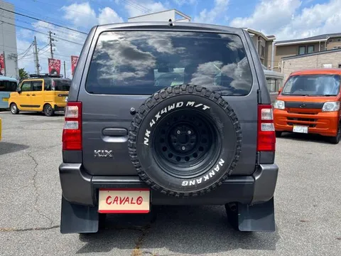 Nissan KIX