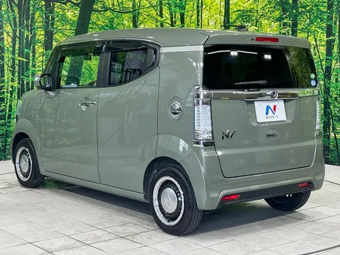 Honda N-BOX Slash