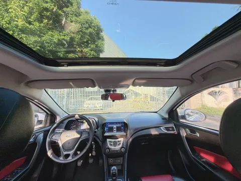 Chery Arrizo 5