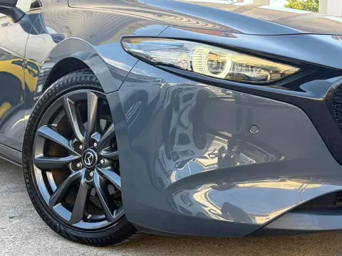 Mazda MAZDA3 Fastback