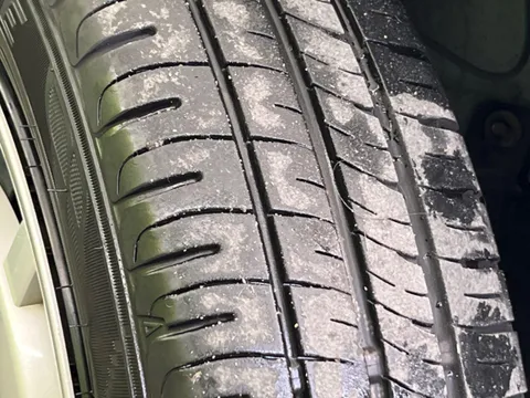 Daihatsu Mira Tocot