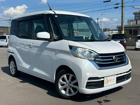 Nissan Dayz Roox