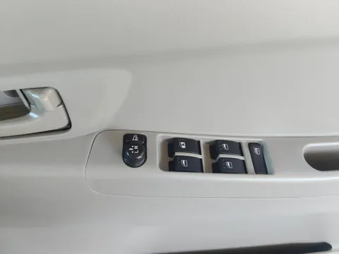 Toyota Pixis Space