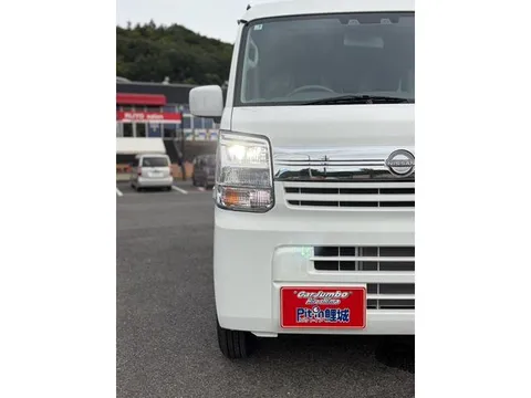 Nissan Clipper Van