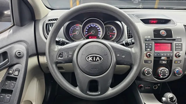 Kia Cerato (Forte)