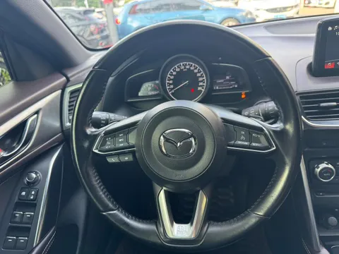 Mazda CX-4