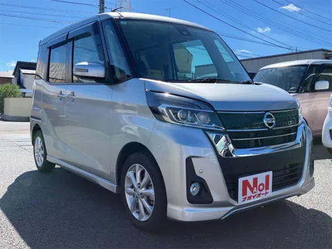 Nissan Dayz Roox