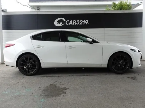 Mazda MAZDA3 Sedan