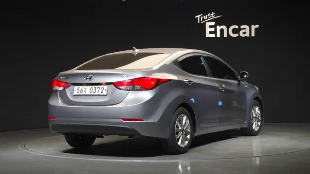 Hyundai Elantra (Avante)