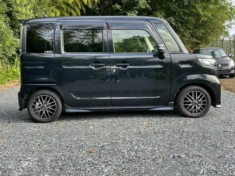 Suzuki Spacia Custom