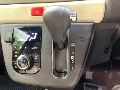 Daihatsu Mira Tocot