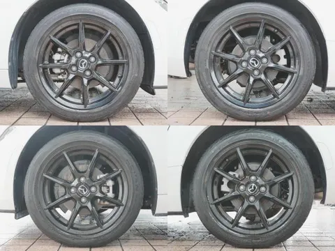 Mazda MX-5 (Roadster)