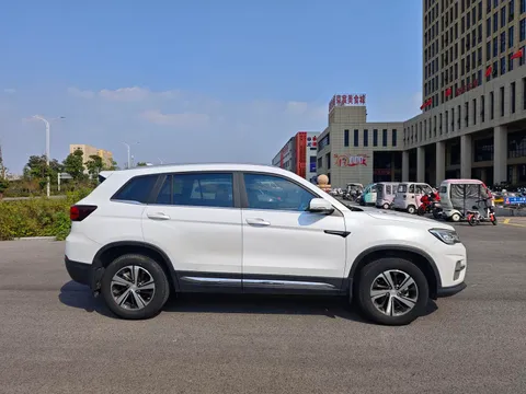 Changan CS75