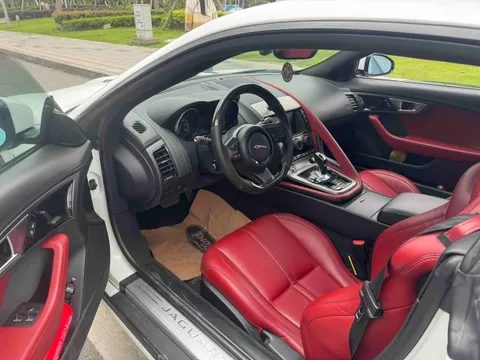 Jaguar F-Type