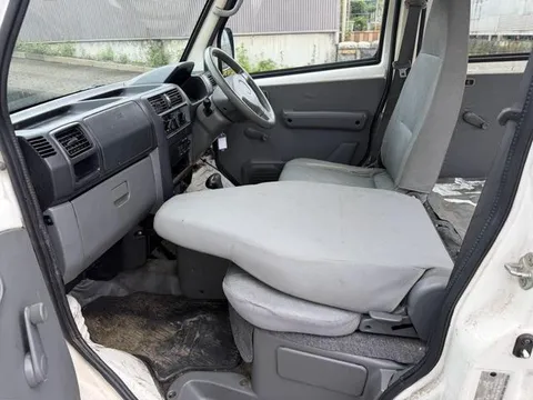 Mitsubishi Minicab Van