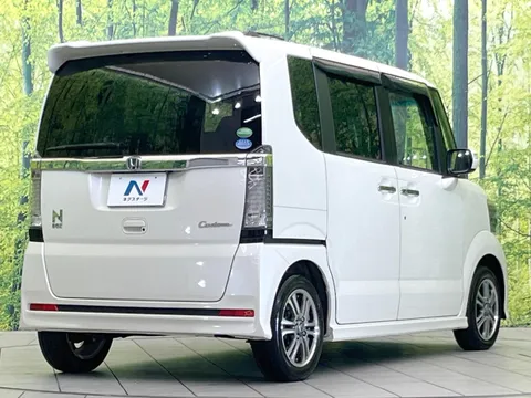 Honda N-BOX Custom