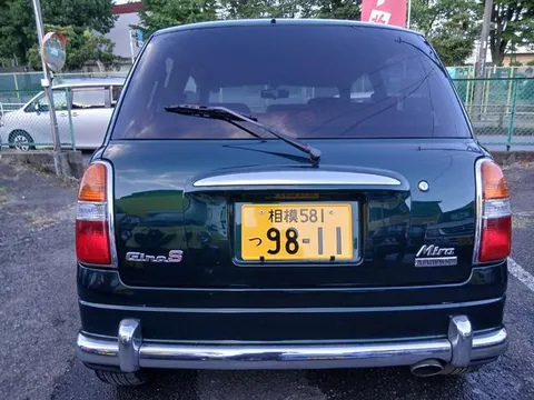 Daihatsu Mira Gino