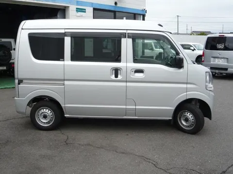 Mitsubishi Minicab Van