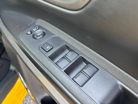 Honda N-BOX Slash